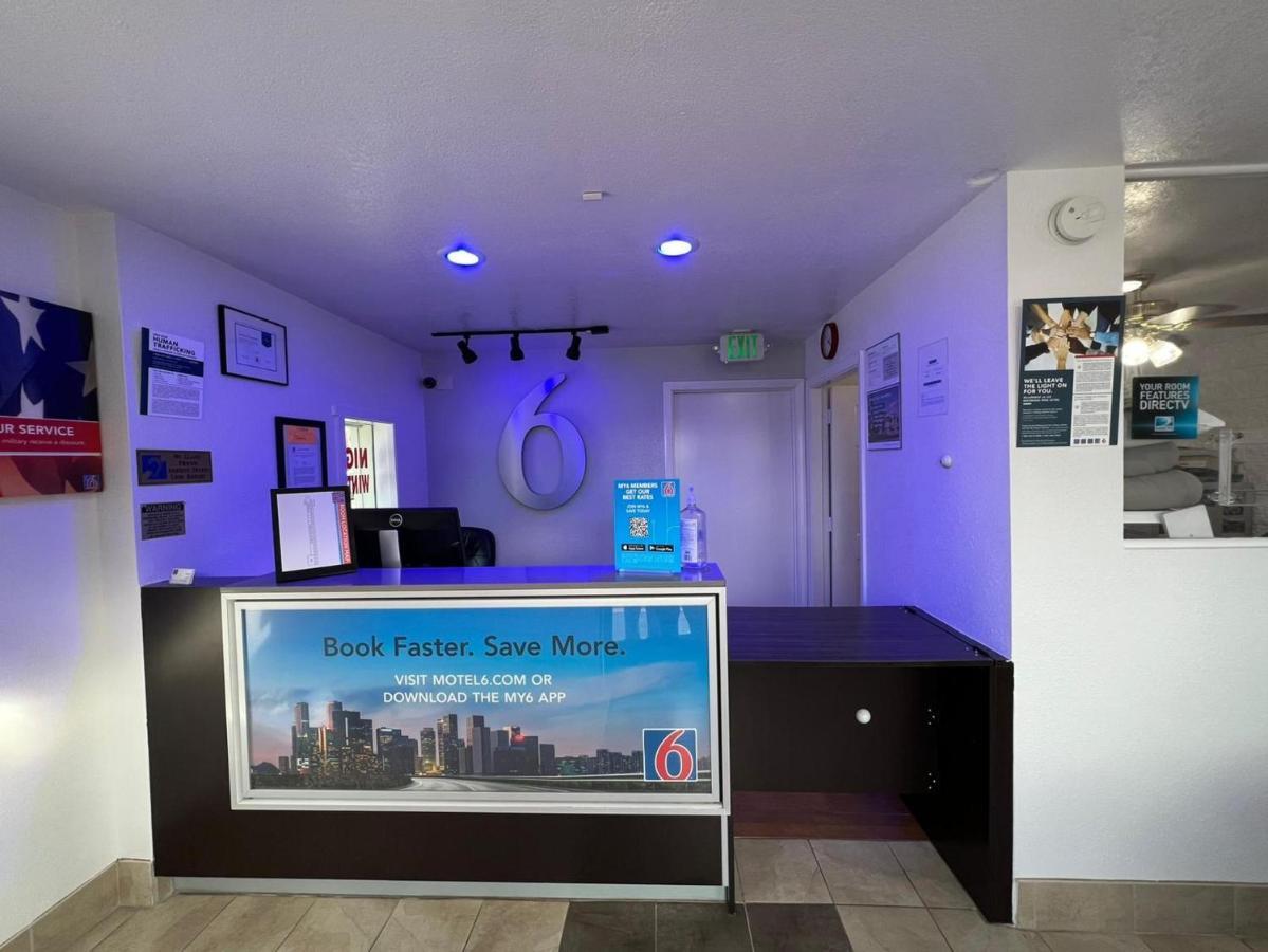 Motel 6-Orange, Ca - Anaheim Экстерьер фото